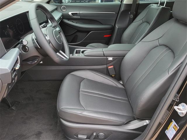 new 2025 Hyundai Sonata Hybrid car, priced at $34,943