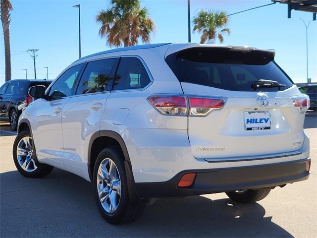 used 2016 Toyota Highlander car, priced at $22,898