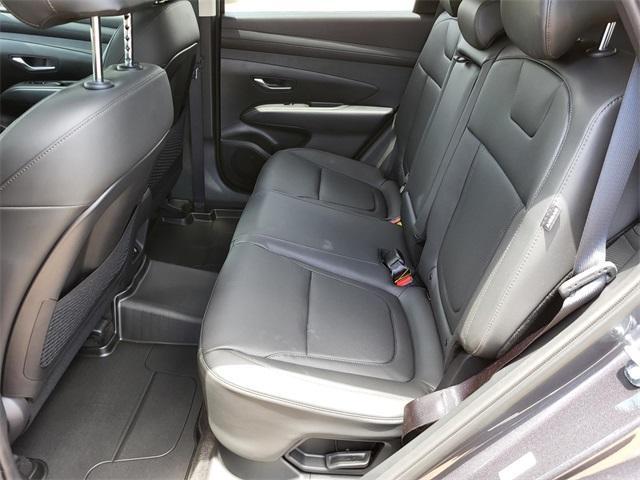 new 2025 Hyundai TUCSON Hybrid car, priced at $35,185