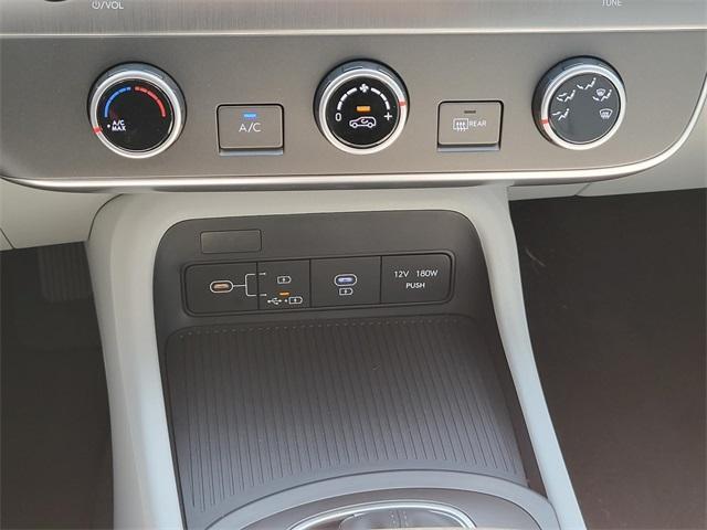 new 2025 Hyundai Kona car, priced at $22,725