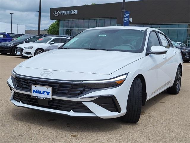 new 2025 Hyundai Elantra car, priced at $23,335