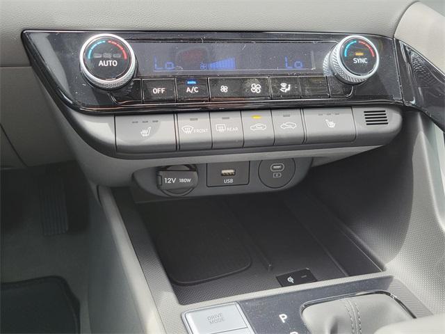 new 2025 Hyundai Elantra car, priced at $23,335