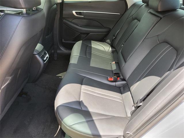 new 2025 Hyundai Sonata Hybrid car, priced at $35,643