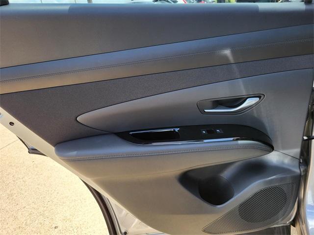 new 2025 Hyundai TUCSON Hybrid car, priced at $36,241