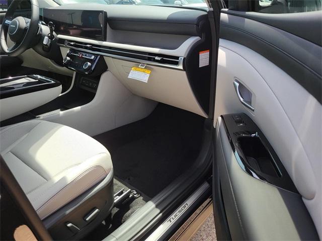 new 2025 Hyundai TUCSON Hybrid car, priced at $41,045