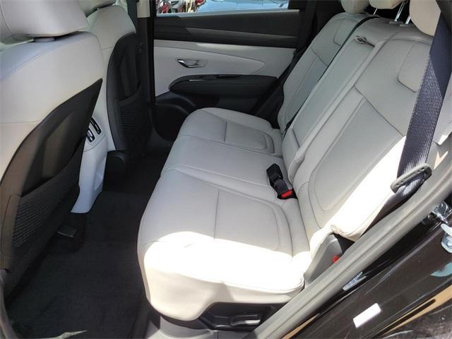 new 2025 Hyundai TUCSON Hybrid car, priced at $41,045