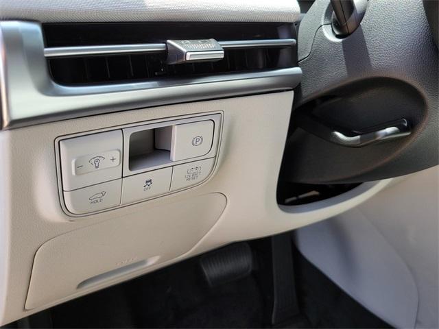new 2025 Hyundai TUCSON Hybrid car, priced at $41,045