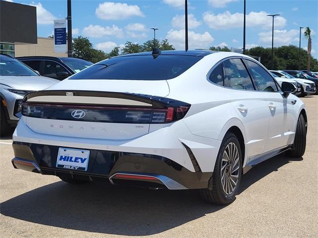 new 2025 Hyundai Sonata Hybrid car, priced at $35,260