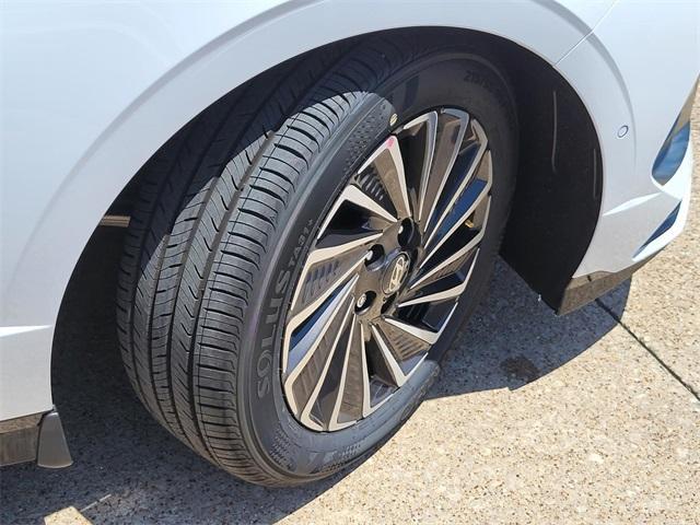 new 2025 Hyundai Sonata Hybrid car, priced at $35,260