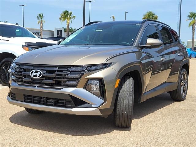 new 2025 Hyundai TUCSON Hybrid car, priced at $33,960