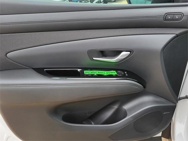 new 2025 Hyundai TUCSON Hybrid car, priced at $39,110