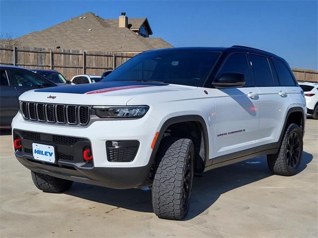 used 2022 Jeep Grand Cherokee car, priced at $39,000