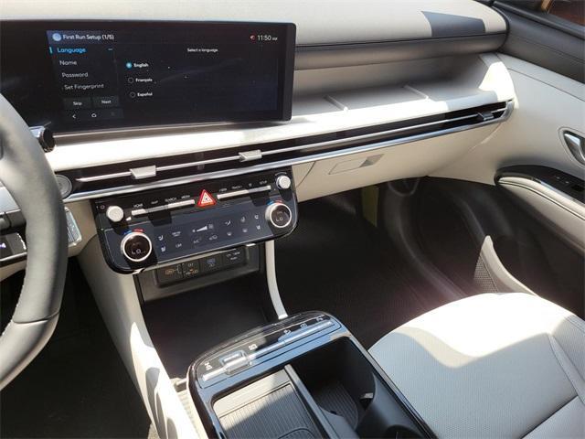 new 2025 Hyundai TUCSON Hybrid car, priced at $40,010
