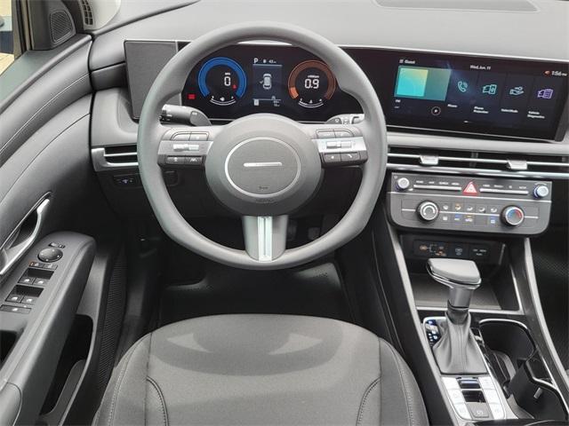 new 2025 Hyundai Tucson car, priced at $26,675