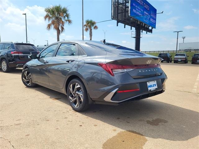 new 2024 Hyundai Elantra car, priced at $22,560