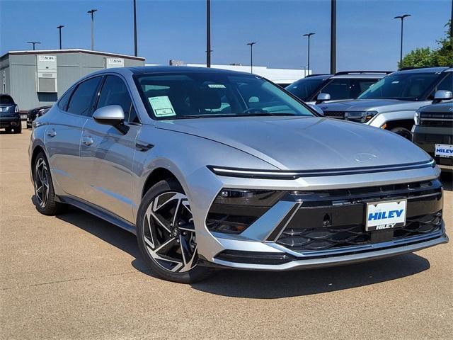 new 2024 Hyundai Sonata car, priced at $27,710