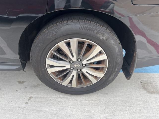 used 2020 Nissan Pathfinder car, priced at $13,991