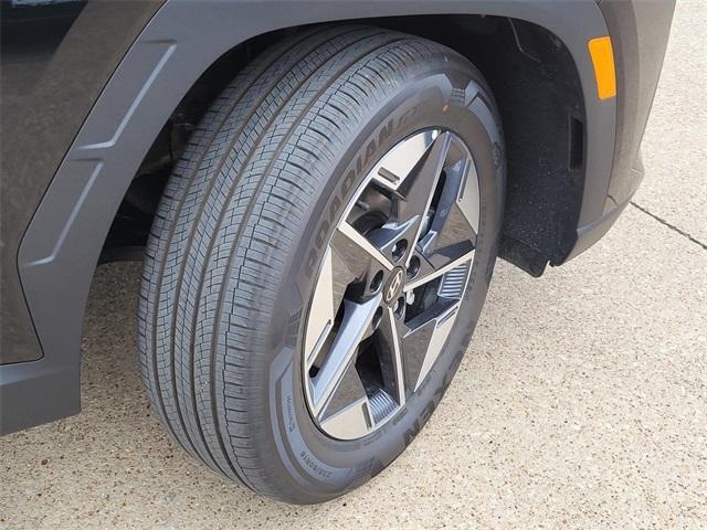 new 2025 Hyundai TUCSON Hybrid car, priced at $34,810