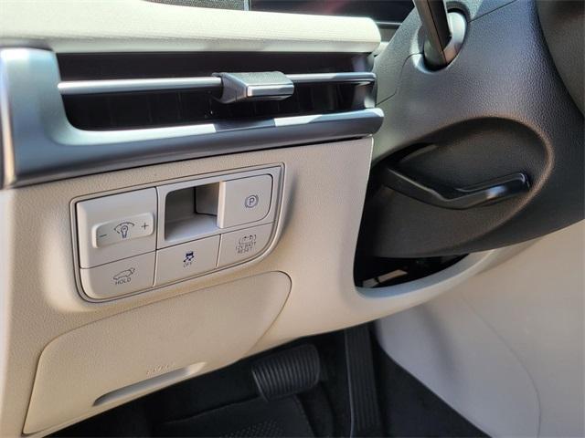 new 2025 Hyundai TUCSON Hybrid car, priced at $35,024