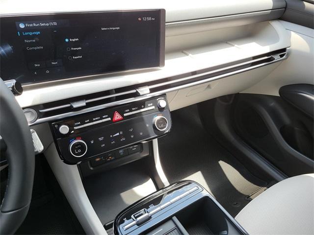 new 2025 Hyundai TUCSON Hybrid car, priced at $35,024