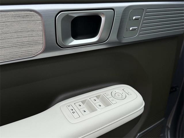 new 2025 Hyundai SANTA FE HEV car, priced at $44,125