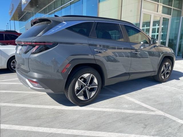 new 2025 Hyundai Tucson car, priced at $30,450