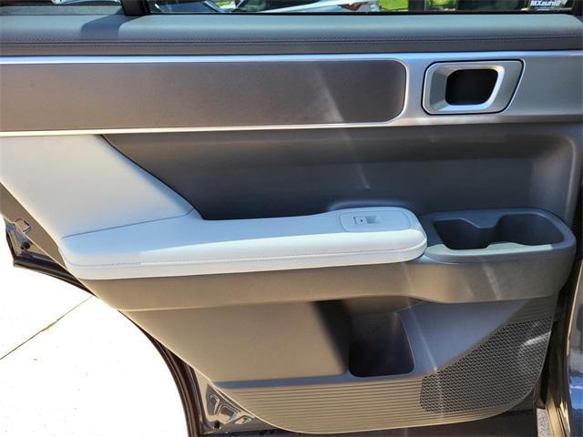 used 2025 Hyundai Santa Fe car, priced at $33,321