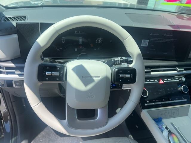 used 2025 Hyundai Santa Fe car, priced at $33,897
