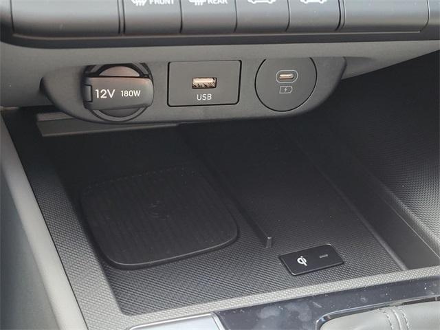 new 2025 Hyundai Elantra car, priced at $21,991