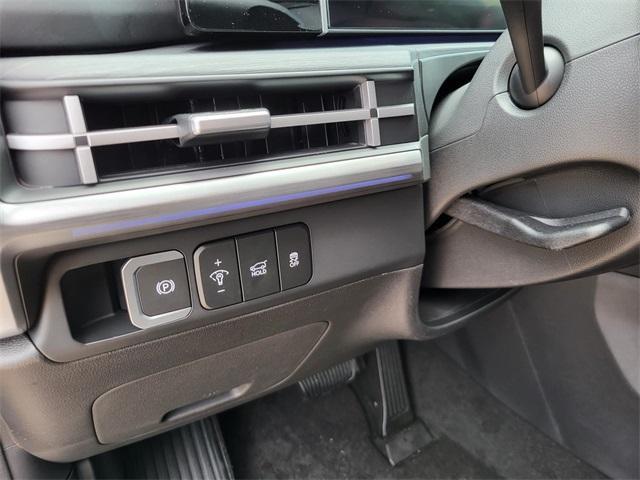 new 2025 Hyundai SANTA FE HEV car, priced at $42,094
