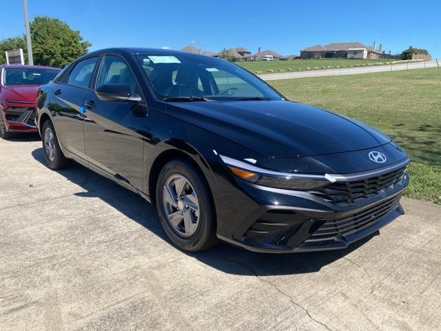 new 2024 Hyundai Elantra car, priced at $21,320