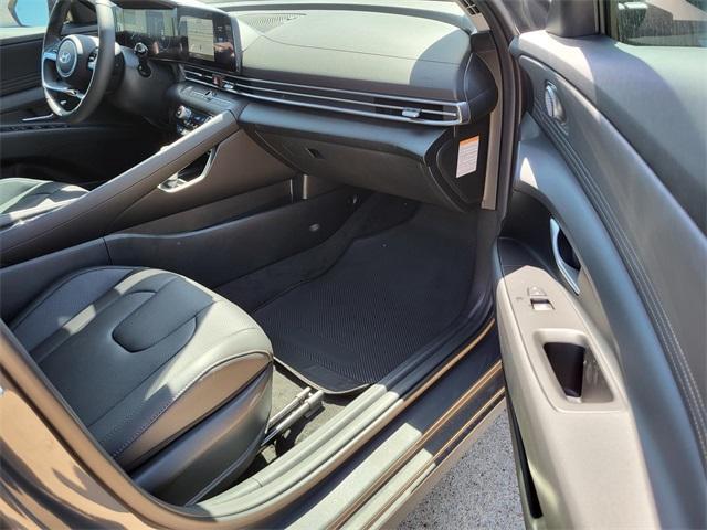 new 2025 Hyundai ELANTRA HEV car, priced at $27,625