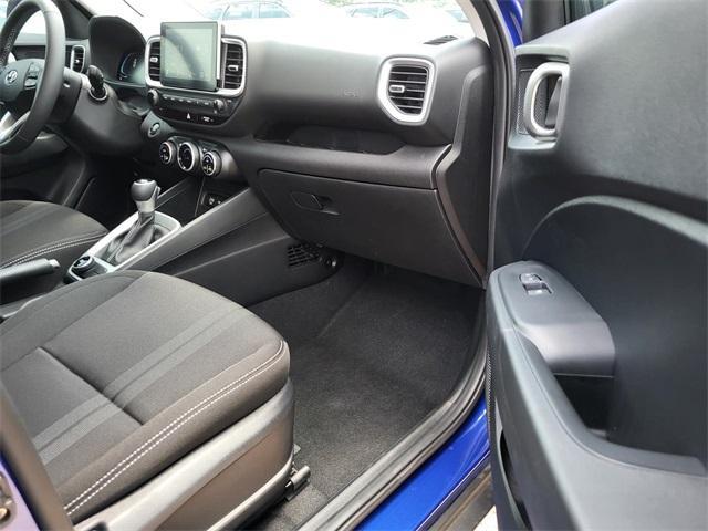 new 2025 Hyundai Venue car, priced at $21,625