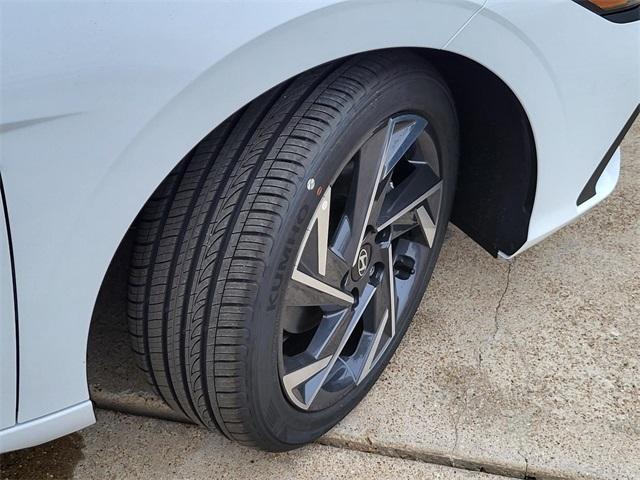 new 2025 Hyundai Elantra car, priced at $20,991