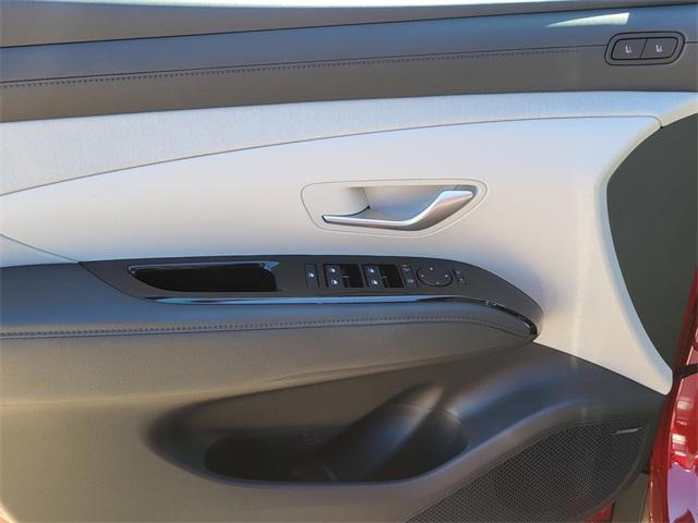 new 2025 Hyundai TUCSON Hybrid car, priced at $40,600
