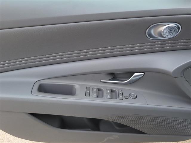 new 2025 Hyundai Elantra car, priced at $21,991
