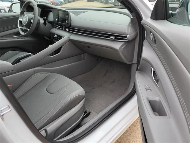 new 2025 Hyundai Elantra car, priced at $21,991