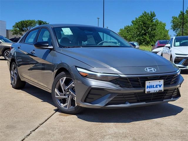 new 2025 Hyundai Elantra car, priced at $19,981
