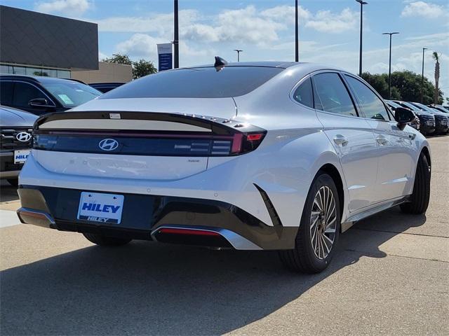 new 2025 Hyundai Sonata Hybrid car, priced at $35,780