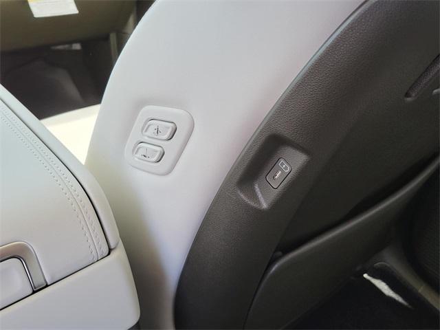 new 2025 Hyundai SANTA FE HEV car, priced at $44,925