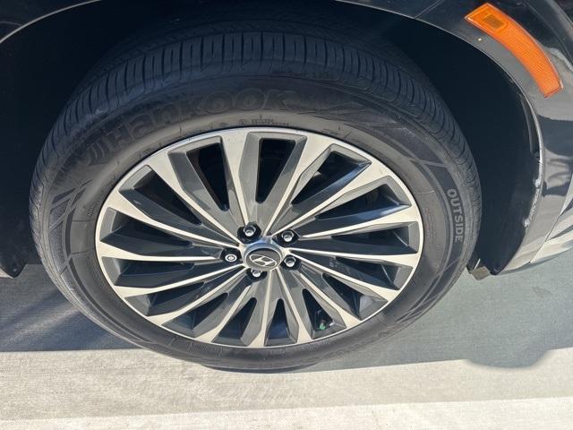 used 2024 Hyundai Palisade car, priced at $38,091