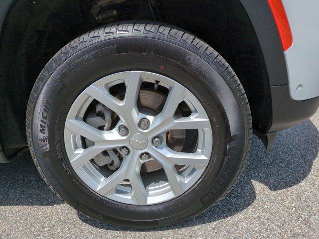 used 2023 Jeep Grand Cherokee car, priced at $34,696