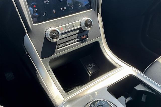 used 2024 Ford Edge car, priced at $27,689