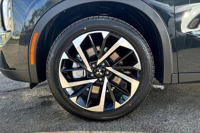 new 2025 Mitsubishi Outlander PHEV car, priced at $39,105