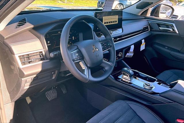 new 2025 Mitsubishi Outlander car, priced at $36,205