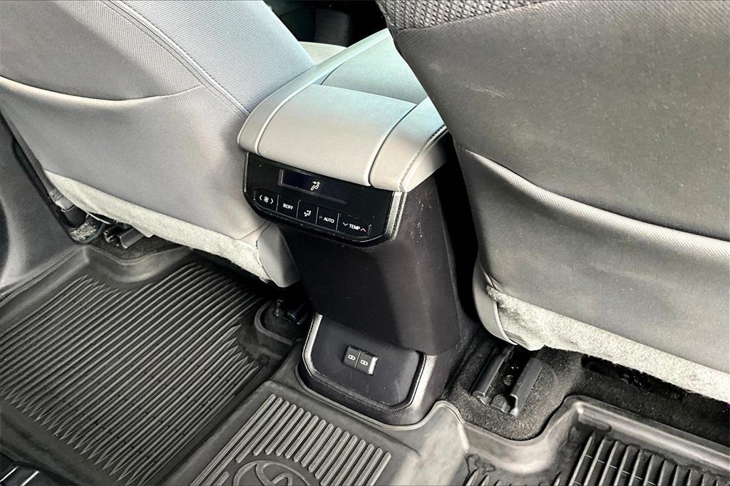 used 2023 Toyota Highlander car, priced at $28,991