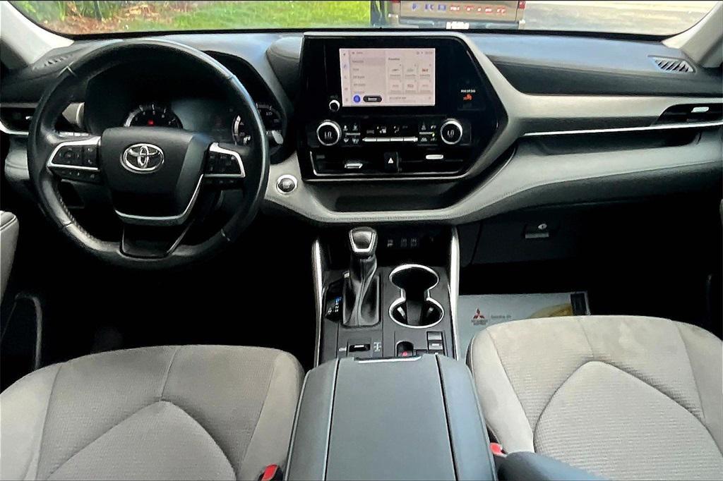 used 2023 Toyota Highlander car, priced at $28,991