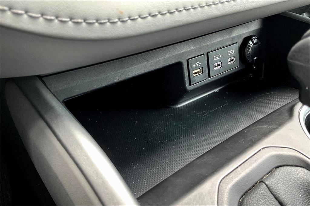 used 2023 Toyota Highlander car, priced at $28,991