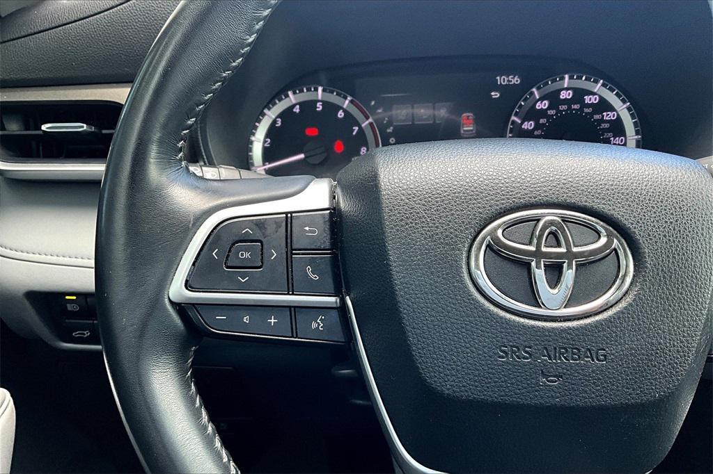 used 2023 Toyota Highlander car, priced at $28,991