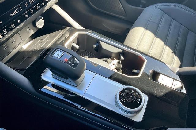 new 2025 Mitsubishi Outlander car, priced at $36,205